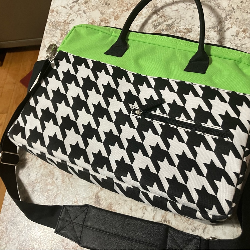 Black and White Houndstooth Laptop Bag with Structured Design